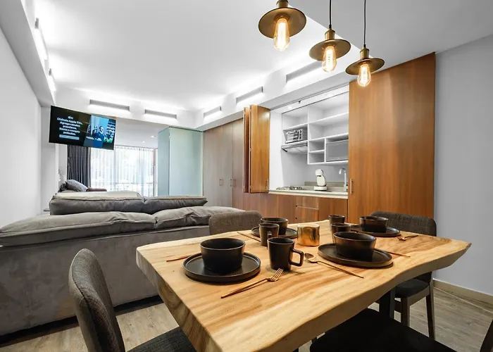 Urban Getaway, Trendy Polanco, Office